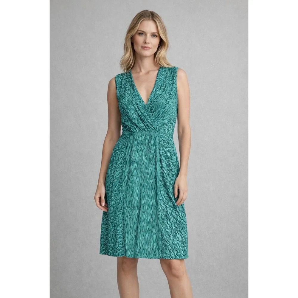 Free People Womens Medium‎ Emerald Green Textured Velvet Dress Sleeveless V-Neck